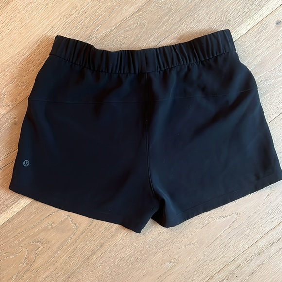 Lululemon cinch waist shorts - Picture 3 of 4